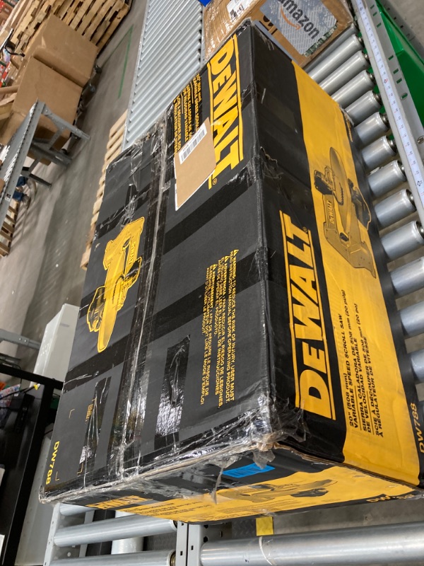 Photo 3 of ***SEE NOTES***DEWALT Scroll Saw, 1.3 Amp, 20 in Steel Blade, With Variable-Speed Trigger, For Precise Cuts (DW788) Yellow 20 Inch