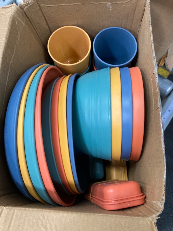 Photo 2 of 28 Piece Wheat Straw Dinnerware Sets,Dishwasher & Microwave Safe Plates and Bowls Sets - Unbreakable Plastic Dinnerware Sets for 4 Dinner Plates, Cups, Cereal Bowls - Colorful Series 28 PCS Multicolor