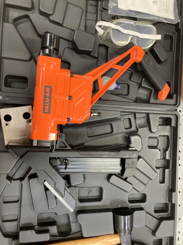 Photo 4 of ***MINOR DAMAGE/MISSING PARTS*** Valu-Air RHF9021C-PN 21 Degree Full Round Head Framing Nailer 3-1/2" with Palm Nailer Framing Nailer + Palm Nailer