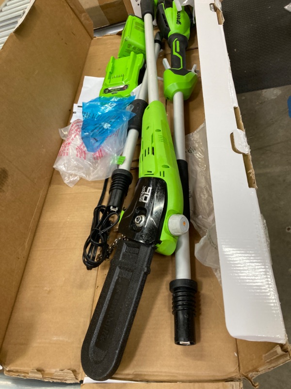 Photo 2 of ***FOR PARTS, DOES NOT WORK*** greenworks 8inch 40v cordless pole saw, 2ah battery, ps40l210