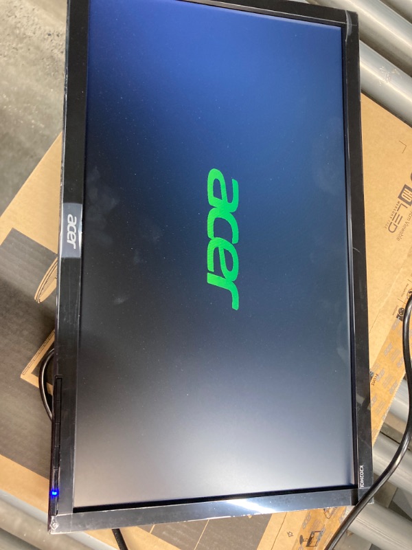 Photo 3 of Acer K202HQL bi 19.5” HD+ (1600 x 900) TN Monitor | 60Hz Refresh Rate | 5ms Response Time | NTSC 72% Color Gamut I Tilt VESA Compatible For Work or Home | HDMI Port 1.4 & VGA Port,Black 19.5-inch (HD+ 1600 x 900, HDMI)