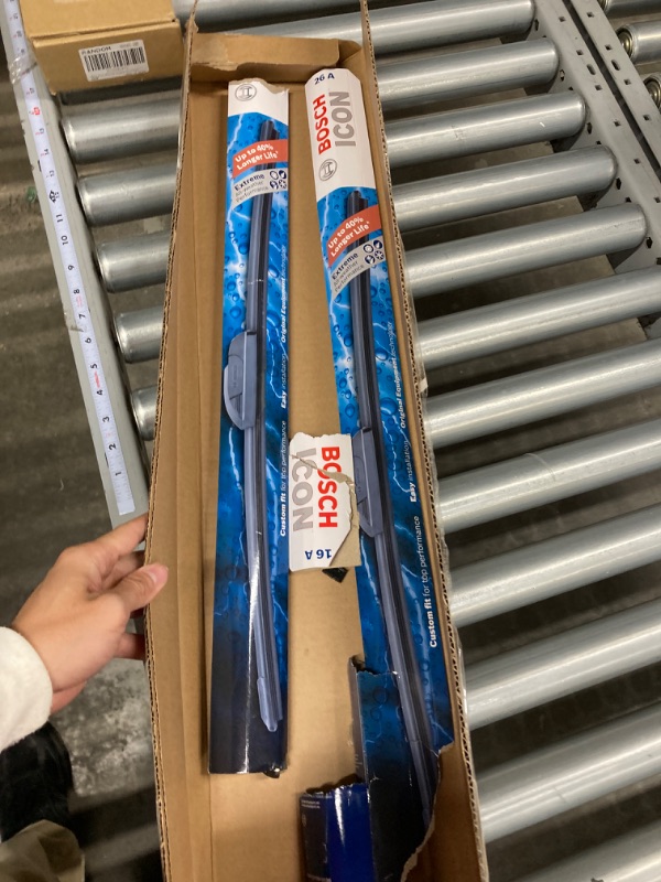 Photo 2 of BOSCH 26A16A ICON Beam Wiper Blades - Driver and Passenger Side - Set of 2 Blades (26A & 16A)
