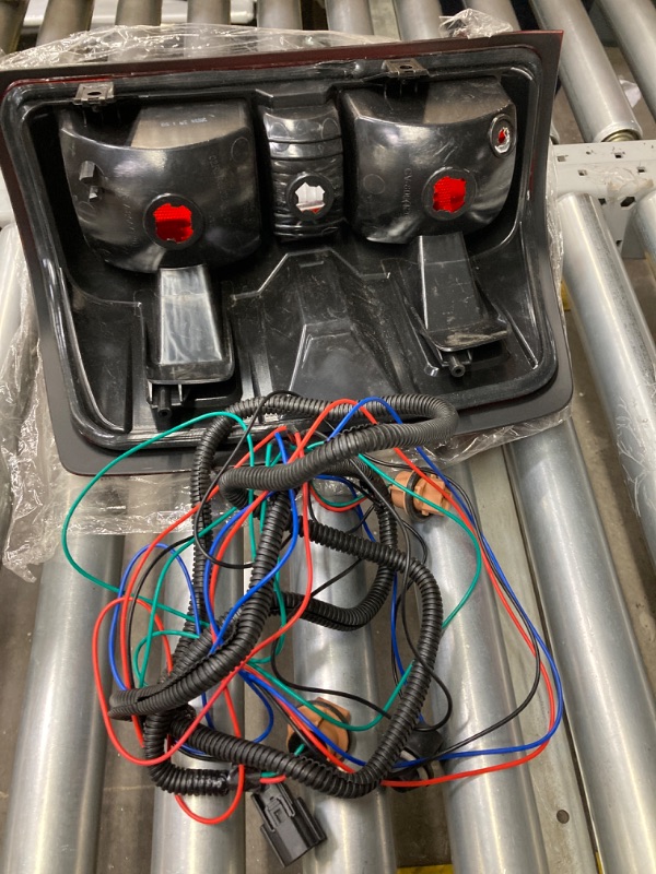 Photo 1 of **Might be missing Screws, Bag was broken** PIT66 Tail Lights Assembly Rear Lights Compatible With 2014-2019 Chevy Silverado/2015-2019 GMC Sierra Tail Lights Taillights With Wiring Harness 14-19/15-19 Red lens Chevy Silverado/GMC Sierra