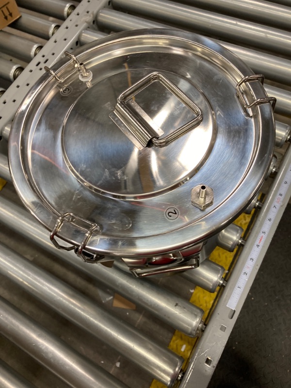 Photo 4 of Hantop 12L Cow Milking Machine, Rechargeable Pulsation Speed Adjustable Vacuum Pump with Pressure Gauge, 304 Stainless Steel Bucket Cow Milker Machine (Pro Plus) 12L for Cow