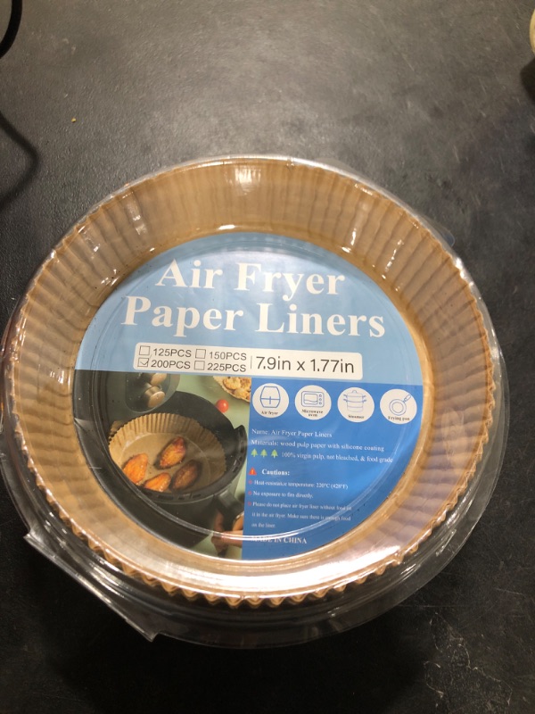 Photo 1 of 200PCS AIR FRYER PAPER LINERS  7.9INX1.77IN