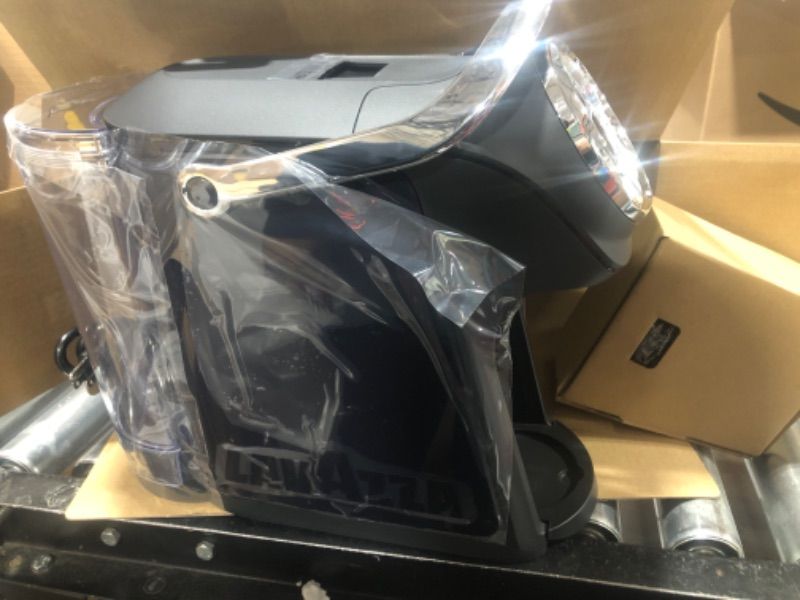 Photo 1 of Lavazza Expert Coffee Bundle Classy Plus All-In-One Machine LB 400 + 1 Welcome Kit Pack of 36 Mixed Capsules + 1 Extra Vessel Classy Plus Bundle 1 Bundle