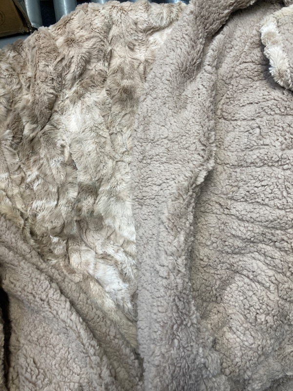 Photo 4 of Eheyciga - Maple&Stone Heated Blanket Electric Queen Dual Control Faux Fur Fast Heating Electric Blanket,5 Heat Settings Heating Blanket & 10 Hours Auto-Off Timing Settings (84 x 90 inches?Camel)