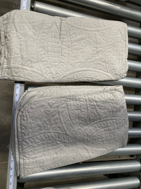 Photo 3 of Madison Park Tufted Chenille Cotton Comforter, All Season Bedding Set, Matching Shams, Viola, Damask - 3 Piece
