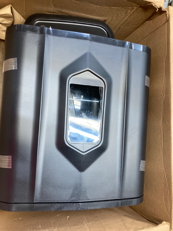 Photo 1 of Aurora AU1645XA 16-Sheet Cross-Cut Paper and CD/Credit Card Shredder/5-Gallon Pullout Basket/ 30 Minutes Run Time 16-Sheet CrossCut/30-min Run Time Black