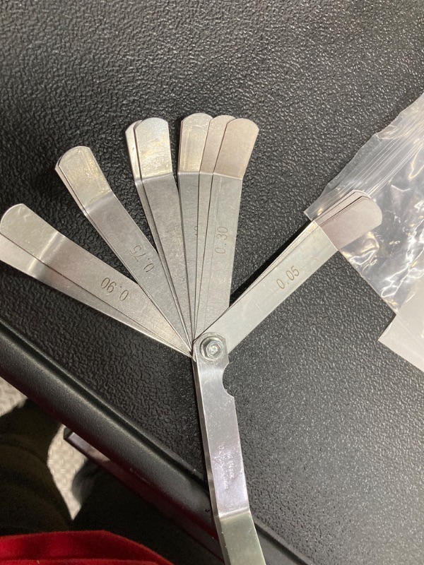 Photo 2 of ?Happy Shopping Day?OriGlam Offset Feeler Gauge Set with 16 Blades, Standard Metric Offset Valve Feeler Gauge for Measuring Gap Width/Thickness 0.05mm - 1.0mm