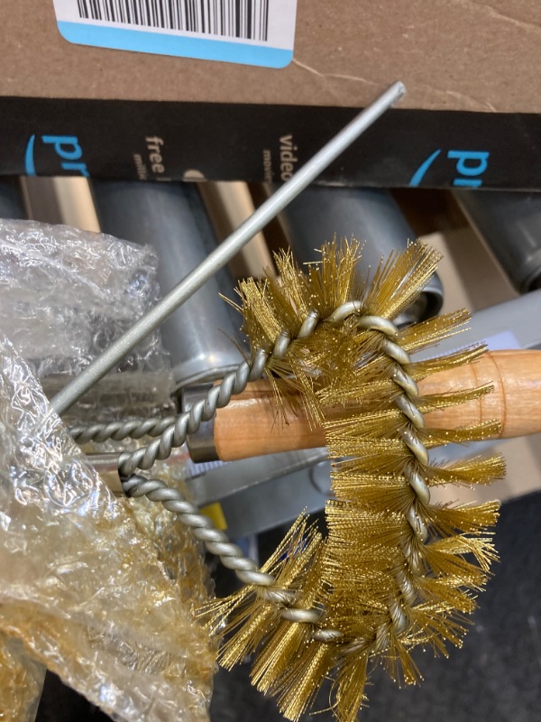 Photo 2 of 3 Pieces Brass Bristles Fryer Cleaning Tools Including l Shaped Fryer Cleaning Brush Deep Fryer Cleanout Rod Long Handle Deep Fryer Basket Cleaning Brush, Good to 750f for Restaurant Accessories