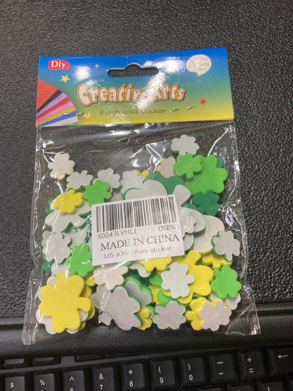 Photo 2 of St. Patrick's Day Shamrock Foam Stickers, 80Pcs Self-Adhesive Green Irish Clover Foam Stickers for Crafts 3 Sizes Shamrock Decals for Kids Art Scrapbooking and Greeting Cards Home Decoration
Visit the Mangoit Store