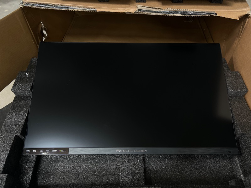 Photo 2 of Porsche Design | AOC Agon Pro PD32M
