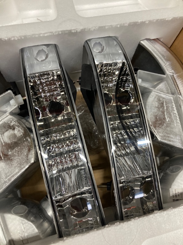 Photo 1 of ADCARLIGHTS compatible with 1999-2006 Sierra Headlight Assembly for 99-06 GMC Sierra 1500 2500 3500/00-06 GMC Yukon Clear Lens Chrome Housing with Amber Reflector Headlamp Replacement Left and Right OE Replacement A-Chrome Housing / Amber Reflector / Clea