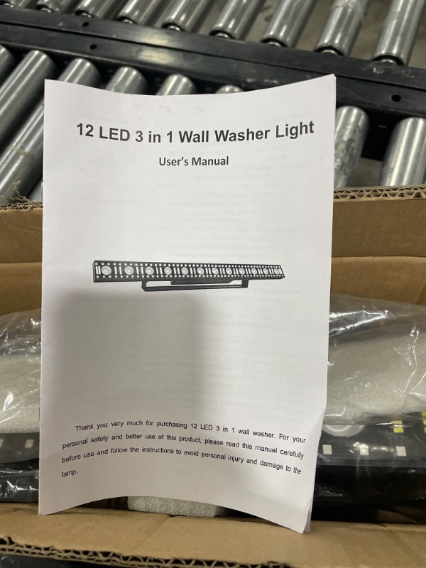 Photo 2 of LED Wall Washer Light with RF Remote, 144W RGBW+5000K Dimmable Linear Wall Wash Light Bar, 120V-277VAC, 40" Long, Perfect for Outdoor Building, Weddings, Advertising Boards, Commercial Lighting