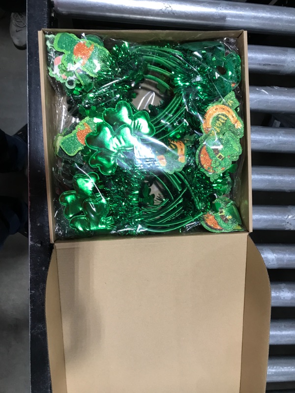 Photo 2 of 24 Pcs LED St. Patrick's Day Head Boppers Glowing Shamrock Headbands Green Light Up Clover Hair Hoops Patricks Day Headwear Clover Headpiece for Irish Party Favors Supplies Costume Accessories