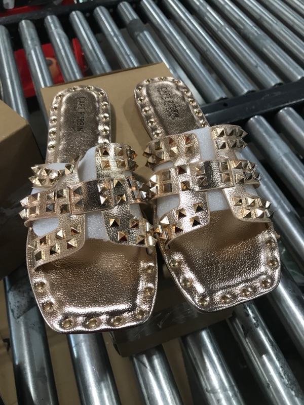 Photo 1 of Women's Sandals. Size 10