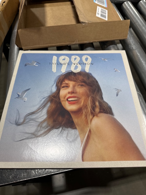 Photo 2 of 1989 (Taylor's Version)[2 LP]

