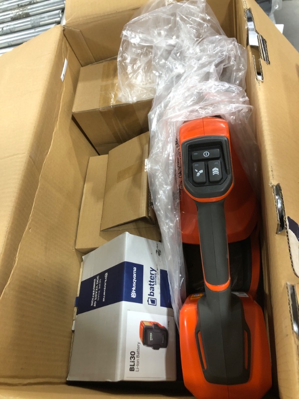 Photo 2 of Husqvarna Leaf Blaster 350iB Battery Powered Cordless Leaf Blower, 200-MPH 800-CFM Battery Leaf Blower with Brushless Motor and Quiet Operation, 40V Lithium-Ion Battery and Charger Included Battery + Charger