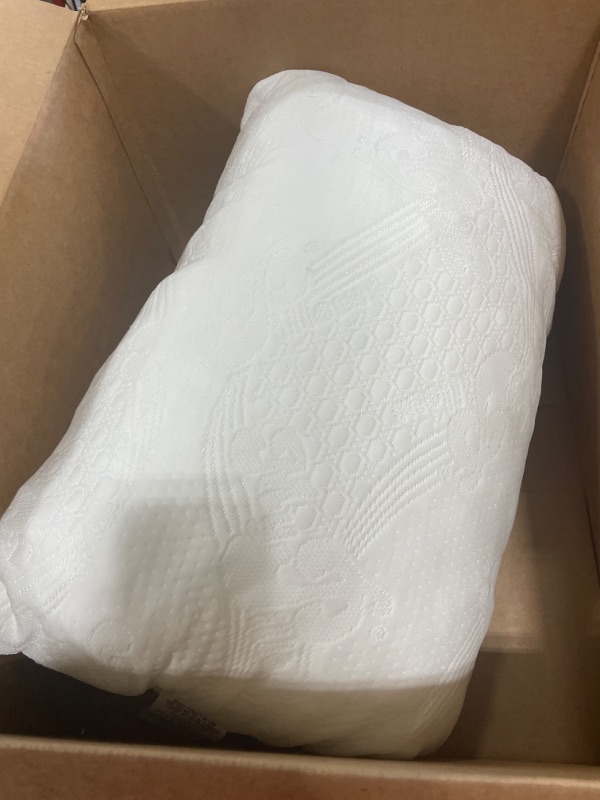 Photo 1 of WHITE STANDARD BED PILLOW 