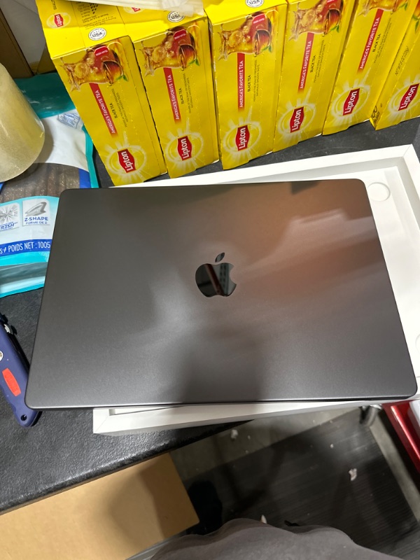 Photo 2 of Apple 14" MacBook Pro (M3 Pro, Space Black)