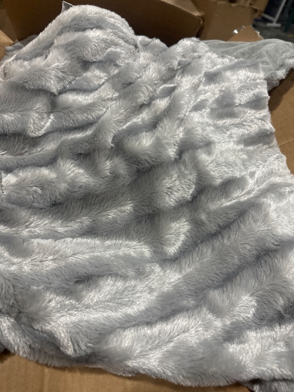 Photo 1 of 104x90 Soft Grey Comforter