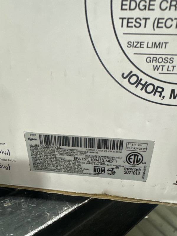 Photo 1 of Dyson V8 Cordless Vacuum - 400473-01