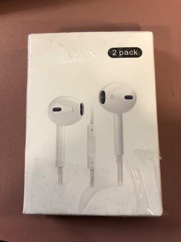 Photo 3 of 1 Packs Apple Earbuds for iPhone Headphones Wired Earphones [Apple MFi Certified] (Built-in Microphone & Volume Control) Noise Isolating Headsets for iPhone 14/13/12/11/XR/XS/X/8/7/SE/Pro/Pro Max LT-2PC