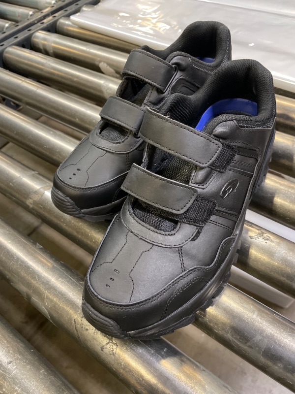 Photo 2 of Dr. Scholl's - Men's Brisk Light Weight Dual Strap Sneaker, Wide Width
SZ 8.5 W