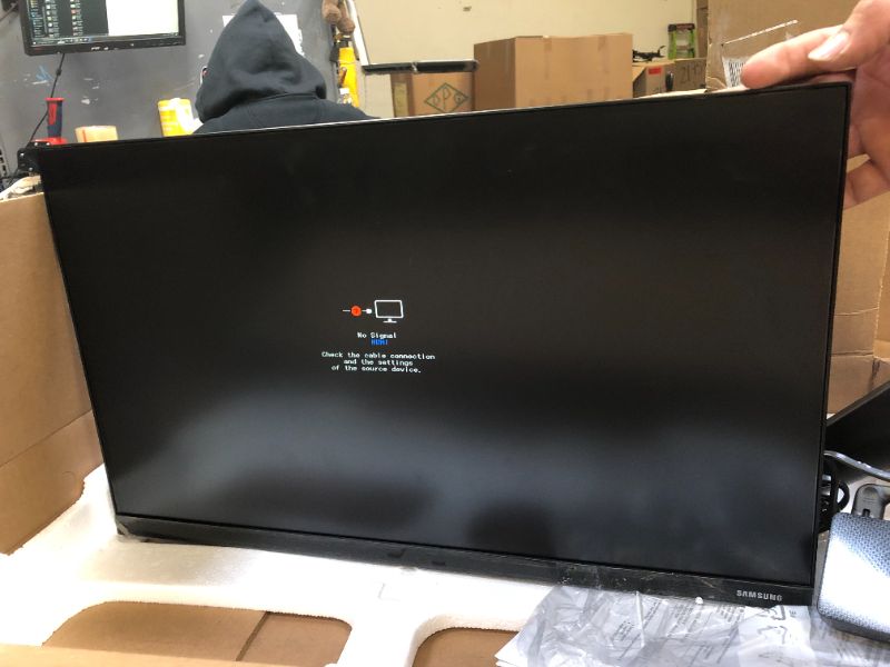 Photo 2 of FOR PARTS ONLY SAMSUNG T350 Series 22-Inch FHD 1080p Computer Monitor, 75Hz, IPS Panel, HDMI, VGA (D-Sub), 3-Sided Border-Less, FreeSync (LF22T350FHNXZA)