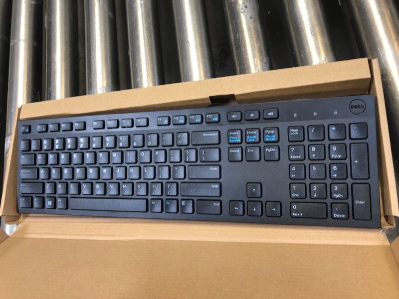 Photo 2 of Dell Wired Keyboard - Black KB216 (580-ADMT)
