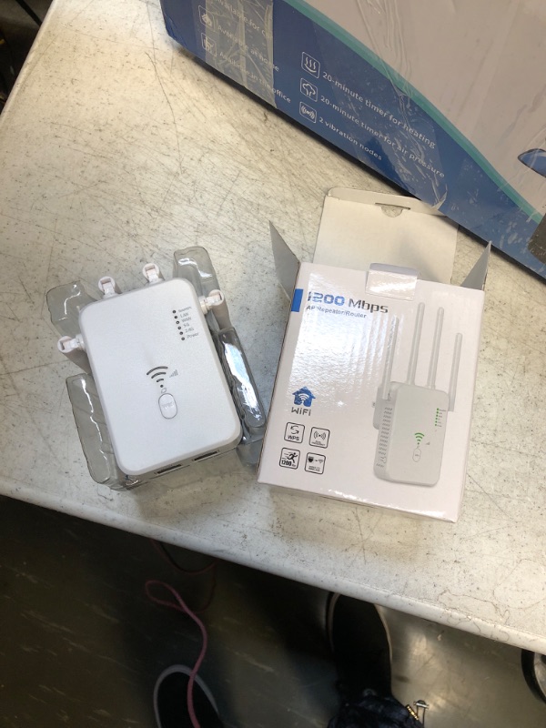 Photo 2 of Extendtecc WiFi Booster 2023, Extend Tecc WiFi Extender 2023, Extend Tecc WiFi Booster, Dual Band 2.4G and 5G,1200Mbps Wall-Through Strong WiFi Booster, with Ethernet Port & AP Mode