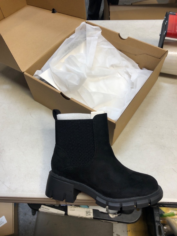 Photo 1 of Coutgo kids low heel ankle boots size 11