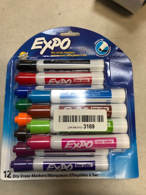 Photo 2 of Sanford Low-Odor Dry-erase Chisel Tip Markers