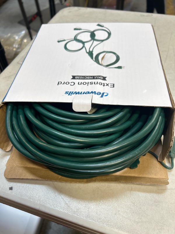 Photo 1 of DEWENWILS Outdoor Extension Cord 1 to 3 Splitter, 3 Prong Outlets Plugs, Max 28ft End to End (40 FT Total),16/3C SJTW Weatherproof Wire for Christmas String Lights Other Appliances, ETL Listed Green 40 FT