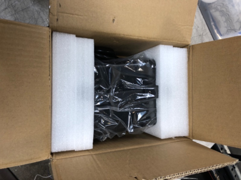 Photo 1 of LVYUAN Voltage Converter Transformer 1000 Watt Step Up/Down Convert from 110V-120V to 220V-240Vt and from 220V-240V to 110V-120V with 2 US outlets, 2 Universal outlets, Resettable Circuit Breaker 1000VA