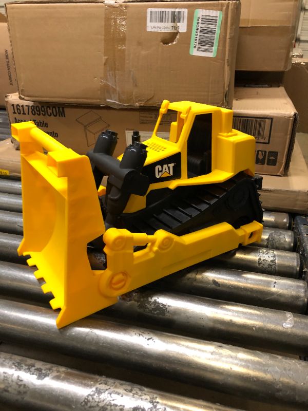 Photo 2 of Cat® Construction Tough Rigs Toy Bulldozer