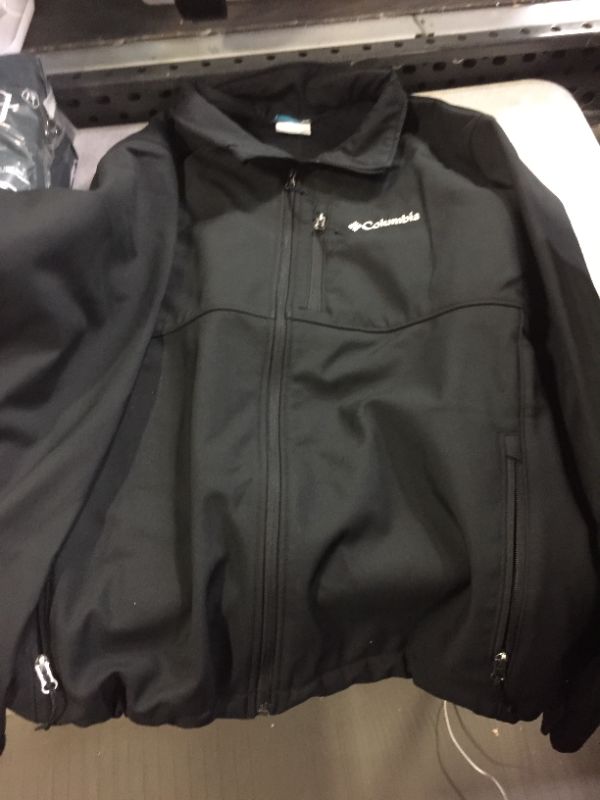 Photo 2 of Columbia Men's Ascender Softshell Front-zip Jacket- SIZE XL 
