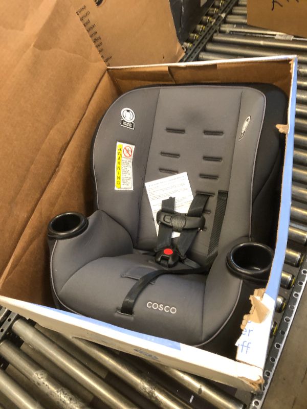 Photo 2 of Cosco Onlook 2-in-1 Convertible Car Seat, Rear-Facing 5-40 pounds and Forward-Facing 22-40 pounds and up to 43 inches, Black Arrows