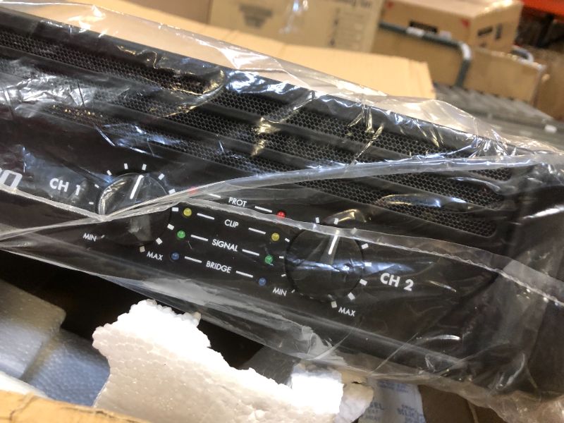 Photo 1 of Gemini XGA-4000 Professional Power Amplifier