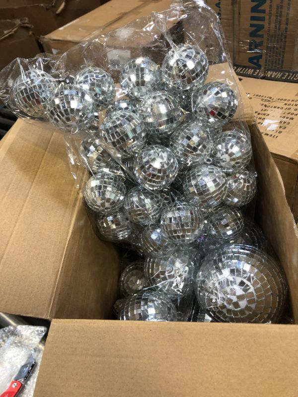 Photo 2 of 100 Pcs Mirror Disco Balls Decorations Different Sizes Bulk Silver Disco Balls Ornaments Hanging Disco Balls for Christmas Tree Dance Music 50s 60s 70s Disco Themed Party Decor (1, 2, 3, 4, 6, 8)