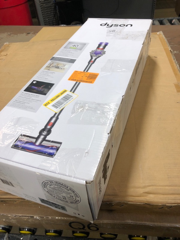 Photo 3 of Dyson V8 Cordless Vacuum - 400473-01