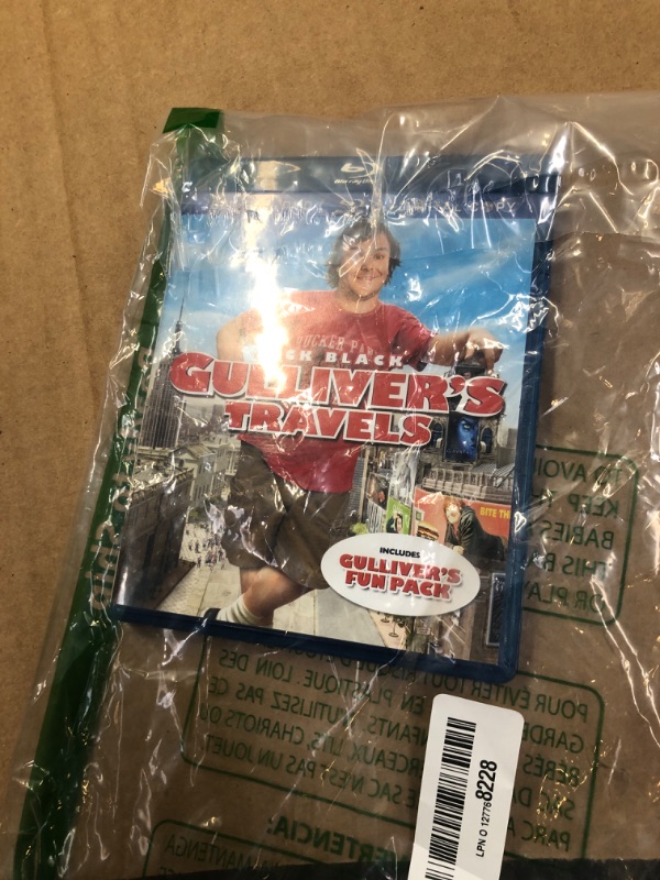 Photo 2 of Gulliver's Travels Blu-Ray/DVD Combo Jack Black