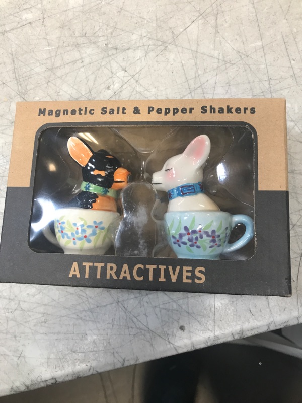 Photo 2 of 1 X Tea Cup Pups Magnetic Salt & Pepper Shaker Set S/P