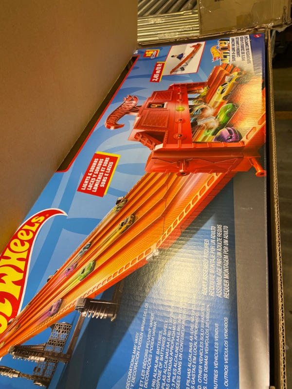 Photo 2 of ?Hot Wheels Track Set with 6 1:64 Scale Toy Cars and 6-Lane Race Track, Includes Track Storage and Lights and Sounds, Super 6-Lane Raceway ???