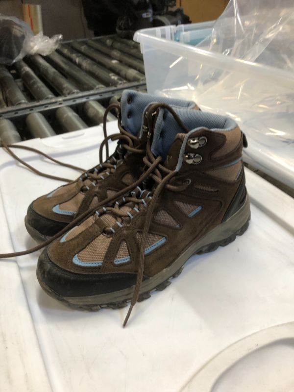 Photo 2 of Denali Outback Women's Hiking Boots - 7.5
