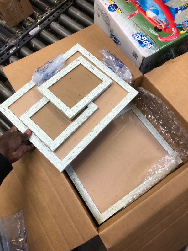 Photo 1 of 4 PIECE PICTURE FRAMES