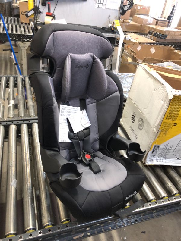 Photo 2 of Safety 1st Grand 2-in-1 Booster Car Seat, Extended Use: Forward-Facing with Harness, 30-65 pounds and Belt-Positioning Booster, 40-120 pounds, High Street