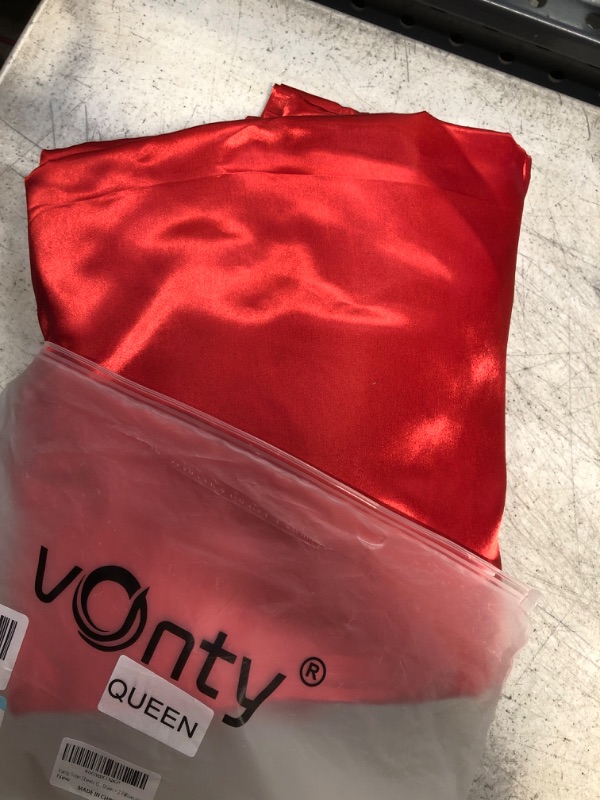 Photo 2 of Vonty Satin Sheets Queen Silky Soft Satin Bed Sheets Red Satin Sheet Set, 1 Deep Pocket Fitted Sheet + 1 Flat Sheet + 2 Pillowcases Queen Red