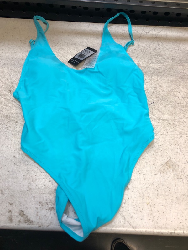 Photo 1 of womens one piece bathing suit set - size large 